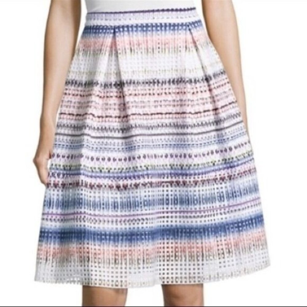 Romeo + Juliet Couture Pastel Perforated Pleated Skirt Women’s Medium Pockets